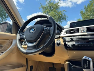 BMW 3 Serie BMW 3-serie 320i High Executive 184 PK / PDC / NAVIGATIE / CRUISE / NL AUTO / LEDER / AUTOMAAT - afbeelding nr 12