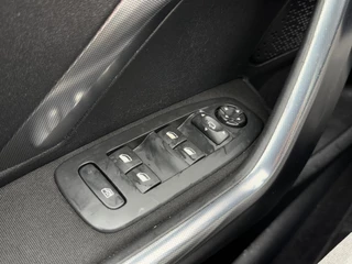 Peugeot 2008 Peugeot 2008 1.2 PureTech Allure 2e Eigenaar,Navi,Pano,Clima,Cruise,PDC,Automaat,N.A.P,APK tot 01-2026 - afbeelding nr 23