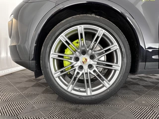 Porsche Cayenne Aut. *PANO | LUXURY-LEATHER | BI-XENON | SPORT-CHRONO | MEMORY-PACK | BOSE-SOUND | AIR-SUSPENSION | HEATED-SPORT-SEATS | NAVI-FULLMAP | DAB+ | CAMERA | SHIFT-PADDLES | TOWBAR | 21''ALU * - afbeelding nr 27