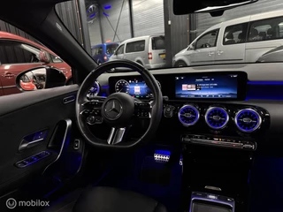 Mercedes-Benz A-Klasse Mercedes A-klasse 250 e AMG Line BOMVOL! Pano|Ambient|BLACK! - afbeelding nr 20