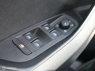 Škoda Karoq Skoda Karoq 1.0 TSI Automaat CarPlay Stoelverwarming PDC Cruise - afbeelding nr 21