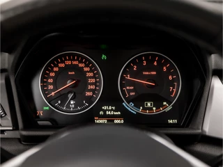 BMW 2 Serie BMW 2 Serie Active Tourer 218i High Executive Sportline (PANORAMADAK, DEALER ONDERHOUDEN, NAVIGATIE, CAMERA, STOELVERWARMING, SPORTSTOELEN, CRUISE, TREKHAAK, PARKEERSENSOREN, NIEUWE APK, NIEUWSTAAT) - afbeelding nr 22