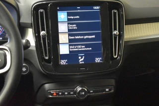 Volvo XC40 Volvo XC40 T2 129pk Aut. Momentum | Navigation Tech - afbeelding nr 27