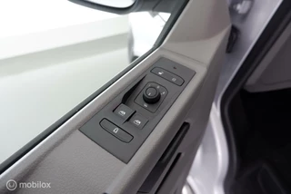 Volkswagen Transporter Volkswagen Transporter 2.0 TDI L2H1 DC Comfortline 6-pers.|trekhaak|nav|dab|pdc. - afbeelding nr 32