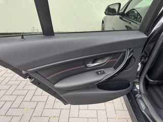 BMW 3 Serie BMW 3-serie Touring 335 D XDrive M Sport PANO Executive 335D - afbeelding nr 50