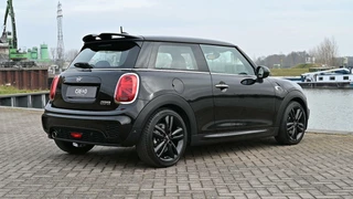 MINI Cooper MINI Cooper 1.5 | JCW Pakket | Stoelverwarming | NAP | LED | - afbeelding nr 6