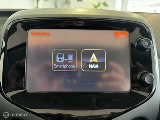 Toyota Aygo Toyota Aygo 1.0 VVT-i x-play Cabrio| NAP| NAV| CAM| Uniek! - afbeelding nr 24