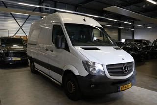 Mercedes-Benz Sprinter Mercedes-Benz Sprinter 316 2.2 CDI Automaat | Airco | Navigatie | Camera | Cruise control | Stoelverwarming | Trekhaak | MF Stuur | 3-Zitter | NAP Logisch - afbeelding nr 2