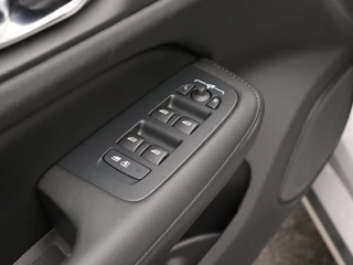Volvo V60 Volvo V60 T6 PLUG-IN HYBRID LONG RANGE ULTRA DARK FULL-LED HARMAN KARDON T - afbeelding nr 12