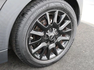 MINI Cooper Mini Cooper 1.5 Business | Navigatie | Airco |  Cruise control | Bluetooth | Lichtmetalen velgen - afbeelding nr 13