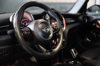 MINI Cooper Mini Mini 1.5 Cooper Chili / AUT / 5 Deurs / Open Panoramadak / Navi / Ecc / Elek Pakket / Led / Pdc / 17 Inch - afbeelding nr 7