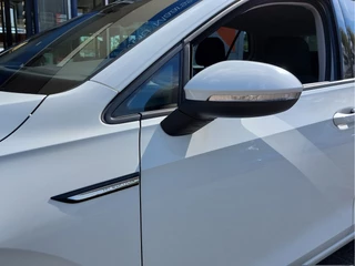 Volkswagen Golf 1.5 TSI 131pk 1st Edition | Origineel NL | Navi | Apple Carplay+Android Auto | Clima | Adap.Cruise | Led Koplampen | Stoel+Stuurwielverwarming | Rijstrook+Licht+Regensensor | Privacy Glass - afbeelding nr 41