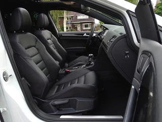 Volkswagen Golf Volkswagen Golf TSI GTE 204PK DSG / RNS / R-line / LED *NAP* - afbeelding nr 14