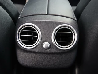 Mercedes-Benz C-Klasse Mercedes C-klasse 180 Business Solution AMG Plus Upgrade Edition | Panoramadak | Night pakket | Apple Carplay | dodehoekdetectie | - afbeelding nr 40