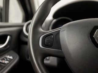 Renault Clio Automaat (NAVIGATIE, CLIMATE, LM VELGEN, SPORTSTOELEN, PARKEERSENSOREN, CRUISE, NIEUWSTAAT) - afbeelding nr 18