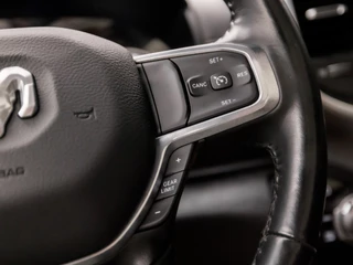 Dodge Ram 1500 Dodge Ram 1500 5.7 V8 4x4 Crew Cab Laramie 402Pk Automaat (PANORAMADAK, LUCHTVERING, GROOT NAVI, STOELKOELING, MEMORY SEATS, HARMAN/KARDON, TREKHAAK, STOELVERWARMING ACHTER, APPLE CARPLAY, NIEUWSTAAT) - afbeelding nr 22