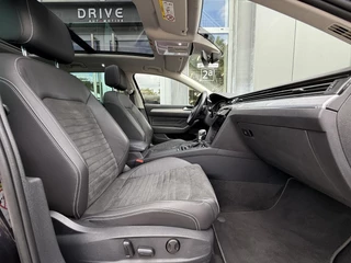 Volkswagen Passat Volkswagen Passat 1.4 TSI PHEV GTE SOH96%|Pano|Trekhaak|360Cam|DCC|Leer/Alc|Matrix|Ad.cruise - afbeelding nr 2