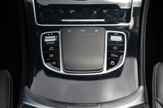 Mercedes-Benz GLC Mercedes GLC-klasse 200 4MATIC AMG-Pakket /LED/PANODAK/LEDER/STOELVERW./CARPLAY/PDC! - afbeelding nr 17