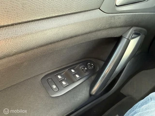 Peugeot 308 Peugeot 308 1.2 PureTech Blue Lease Automaat Panorama dak Nieuwe APK - afbeelding nr 19