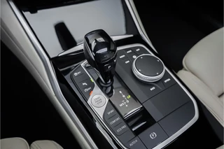 BMW 3 Serie Schuifdak Trekhaak HUD 1e Eig - afbeelding nr 38