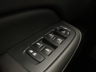 Volvo S60 Volvo S60 T6 PLUG-IN HYBRID LONG RANGE ULTIMATE BRIGHT BOWERS&WILKINS SCHU - afbeelding nr 16
