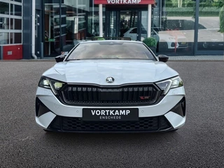 Škoda Octavia Škoda Octavia 2.0 TSI RS 265PK PANO-DAK/TREKHAAK/CAMERA/STOELVER/STUURVERW - afbeelding nr 2