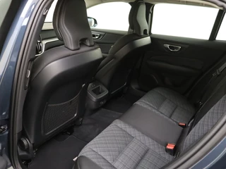Volvo V60 Volvo V60 B3 Essential Edition | Trekhaak | Dodehoekdetectie | - afbeelding nr 9
