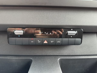 Mercedes-Benz eSprinter Mercedes-Benz eSprinter 55kWh L2H2 Automaat AC Camera Stoelverwarming - afbeelding nr 15