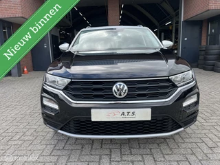 Volkswagen T-Roc Volkswagen T-Roc 1.0 TSI Style NAVI*PANO-DAK*PDC*CARPLAY* - afbeelding nr 2
