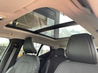 Volvo XC40 Volvo XC40 1.5 T5 Recharge 262 pk Momentum Pro Panoramadak Camera Parkeersensoren Navigatie Led Koplampen Plug In Hybride NL Auto 1e Eigenaar Lage Kilometerstand - afbeelding nr 15