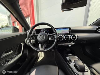 Mercedes-Benz A-Klasse Mercedes A-klasse 220 Premium Plus AMG optiek/LED/Clima/19