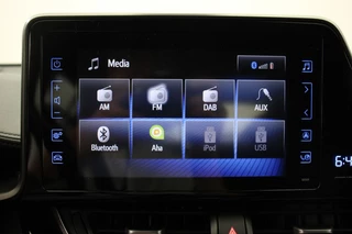 Toyota C-HR Toyota C-HR 1.8 Hybrid Dynamic Automaat - Navi, Camera, Clima - afbeelding nr 14