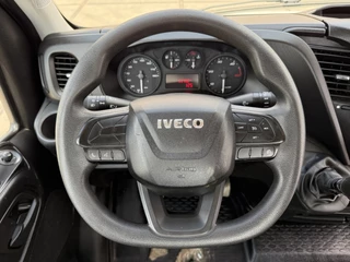 Iveco Daily Iveco Daily 35S14 2.3 L3H1 Airco Cruise Control Standkachel Trekhaak Open Laadbak Pritische Lucht geveerde stoel - afbeelding nr 17