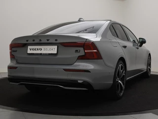 Volvo S60 Volvo S60 T6 PLUG-IN HYBRID LONG RANGE PLUS DARK SCHUIFDAK HARMAN KARDON 3 - afbeelding nr 4