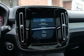 Volvo XC40 Volvo XC40 2.0 T4 R-Design Pano / Camera / ACC - afbeelding nr 16