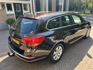 Opel Astra Opel Astra Sports Tourer 1.4 Turbo 140pk Edition Navi, Clima, Trekhaak, LMV - afbeelding nr 3