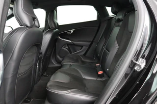 Volvo V40 Volvo V40 2.0 T4 Sport | Stoelverwarming | Full LED |  Navigatie | Leder/Alcantara | Climate control | Parkeerhulp | Cruise control | R Design - afbeelding nr 6