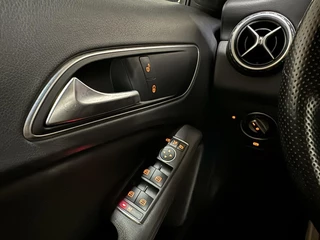 Mercedes-Benz GLA Mercedes GLA-klasse 180 AMG Night Edition Pano Sfeer NAP - afbeelding nr 30