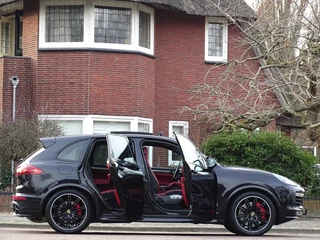 Porsche Cayenne Porsche Cayenne GTS 3.6 V6 440PK / PDK / CARBON / LED - afbeelding nr 4