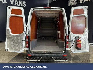Mercedes-Benz Sprinter Mercedes-Benz Sprinter 316 CDI 163pk L2H2 Euro6 Airco | Cruisecontrol | 2800kg Trekhaak Parkeersensoren - afbeelding nr 3