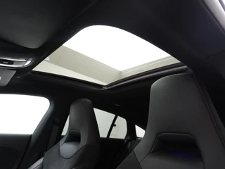 Mercedes-Benz CLA Mercedes-Benz CLA Shooting Brake 200 AMG // Panoramadak // Sfeerverlichting // Privacy Glas // 19