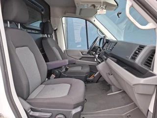 Volkswagen Crafter Volkswagen Crafter 35 2.0 TDI L3H3 Trendline AIRCO / CRUISE CONTROLE / CAMERA / EURO 6 / L2H2 - afbeelding nr 30