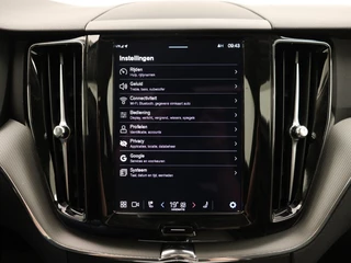 Volvo XC60 Volvo XC60 T6 PLUG-IN HYBRID LONG RANGE ESSENTIAL EDITION SCHUIFDAK ACC BLI - afbeelding nr 18