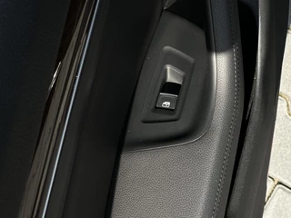 Volkswagen Passat Volkswagen Passat Variant 1.8 TSI HIGHLINE FACELIFT, PANO, NAVI, CRUISE, LEDER/ALCANTARA, ECC-AIRCO, DIGITAL, KEYLESS, ERGO-COMFORT, LICHTMETAAL 17