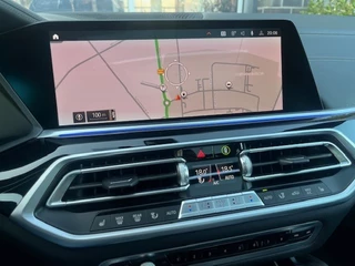 BMW X6 BMW X6 XDRIVE40I M-SPORT - PANO - 22 INCH - ORG. NL. - afbeelding nr 12