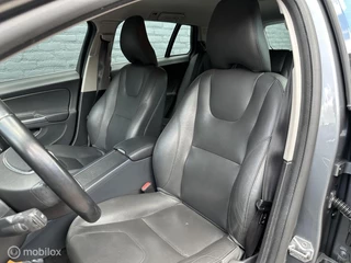 Volvo V60 Volvo V60 2.0 T3 Momentum - Volvo dealer onderh. - afbeelding nr 17