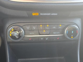 Ford Fiesta Ford Fiesta 1.0 EcoBoost Hybrid ST-Line X | Adaptive cruise control | Winter Pack | Dodehoeksensoren | Full-LED koplampen | Achteruitrijcamera | Draadloze telefoonlader | Privacy glass - afbeelding nr 27
