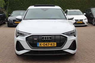 Audi e-tron Audi e-tron Sportback 50 quattro S edition 71 kWh / Panoramadak / Camera / Luchtvering / 20'' / Leder&Alcantara / DAB / ACC / Navigatie / Stoelverwarming - afbeelding nr 7