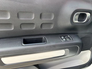 Citroën C3 Citroën C3 1.2 PT Plus, Carplay, Dab, Clima, Cruise - afbeelding nr 16