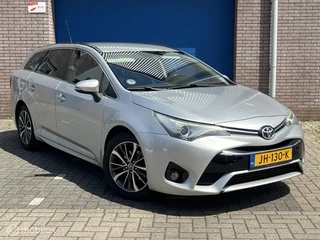 Toyota Avensis Touring Sports 2.0 VVT-i Lease Pro Automaat 2016 exportprijs ex BPM Luxe en goede auto met NAP en boekjes.